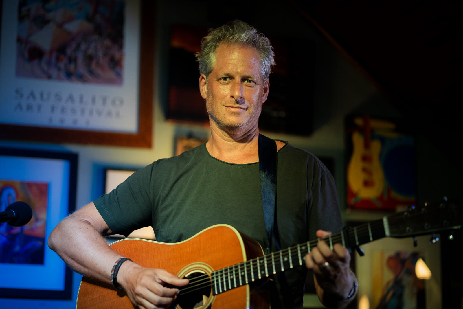 Pascal with his acoustic guitar at the No Name Bar